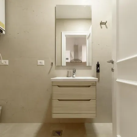 6 Apartment